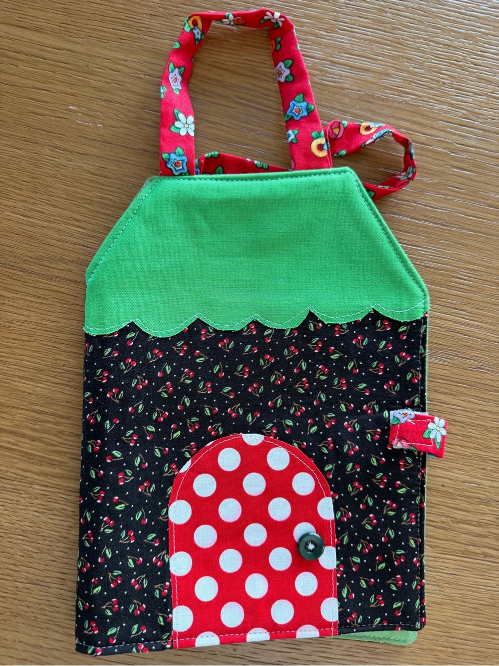 Kids Fabric Playhouse Bag - Green & Red